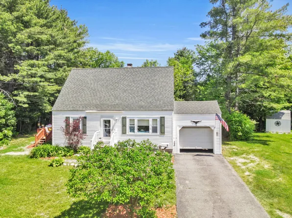 5 Brentwood Road, Augusta, ME 04330