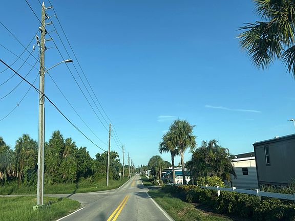 4th image of 6421 Stone Rd