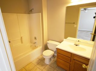 5515 Singer Ct, Granger, IN 46530