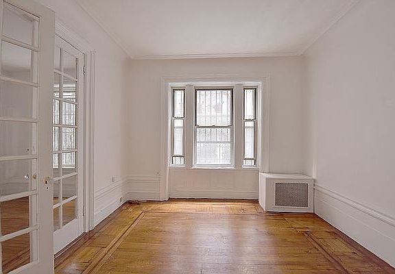 4th image of 315 W 98th St #1