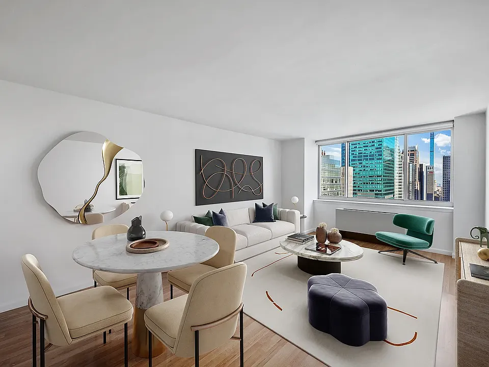 66 W 38th St #42H