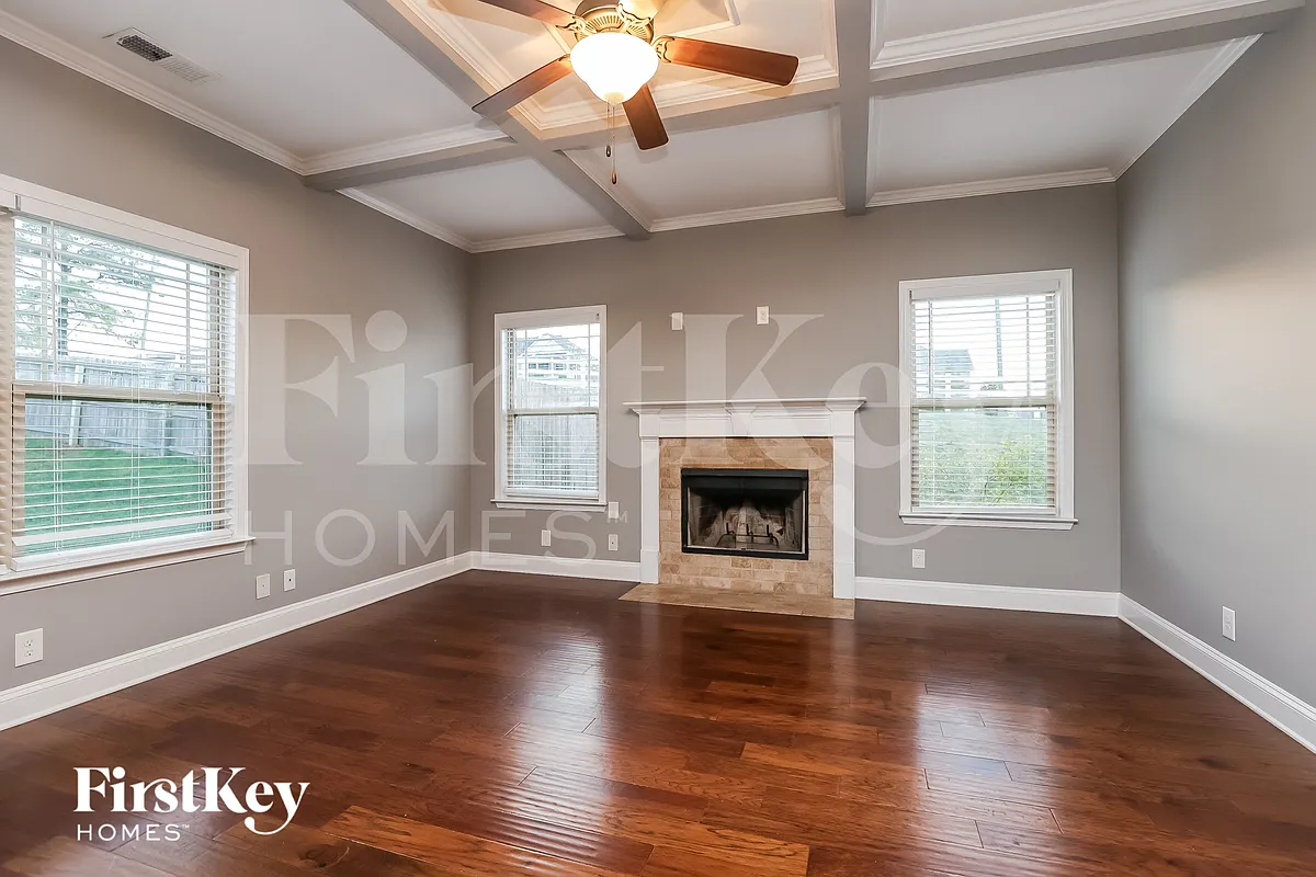 Building Photo - 1499 Amberley Dr