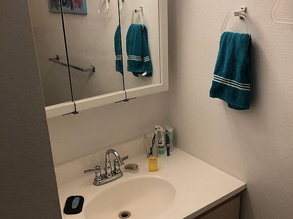 4th image of 1616 Hudson St #1