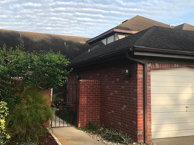 2032 N Carpenter Rd — Photo 44