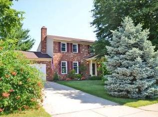 102 Appletree Dr NE, Leesburg, VA 20176