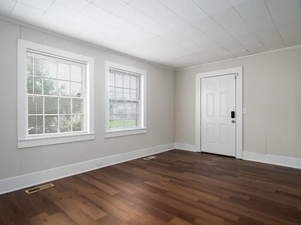 109 9th Ct S, Bessemer, AL 35020