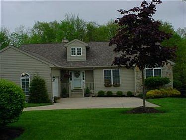 1st image of 90 Glenview Dr