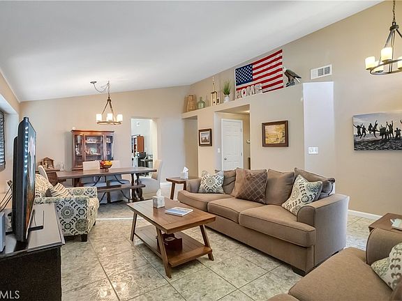 3rd image of 10900 San Mateo Pl