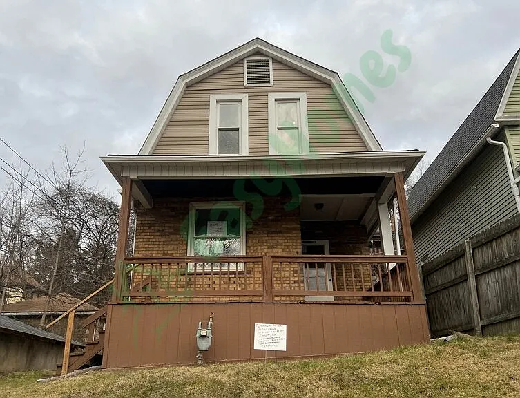 230 Locust St — Photo 1