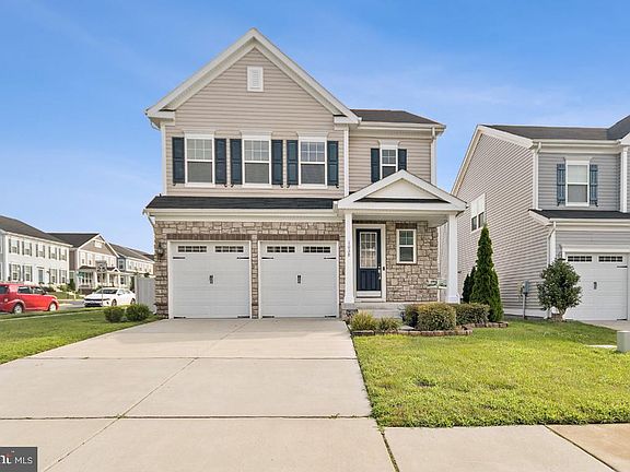 3rd image of 1038 Aspen Rd