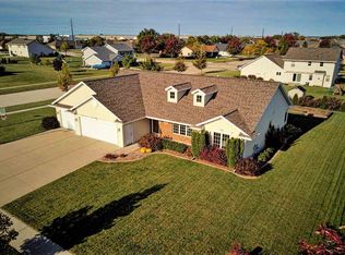 398 Lantern Ln, De Pere, WI 54115