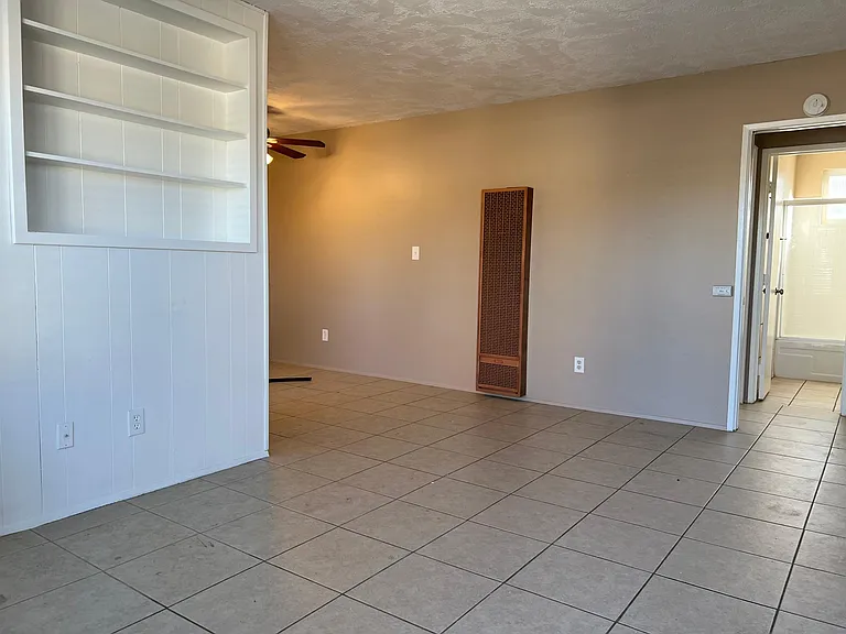 4753 W Mountain View Dr #7 — Photo 3