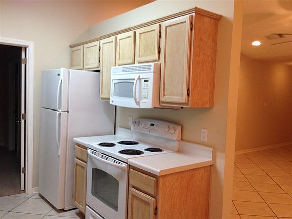 4th image of 158 Russ Dr