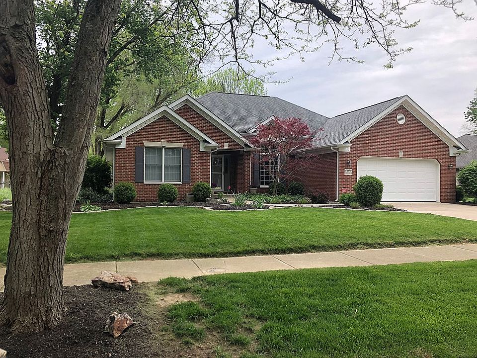 Great curb appeal!