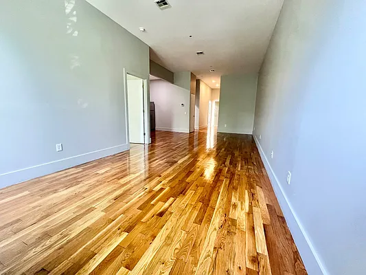 Rented by ERNY LLC | media 6