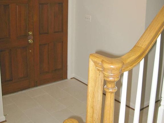 4th image of 8819 Maxwell Dr