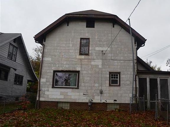 2nd image of 124 Glenwood Blvd