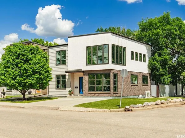 1302 Edward AVENUE, Saskatoon, SK S7K 3B1