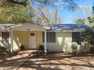 698 Lee Ave, Crestview, FL 32539