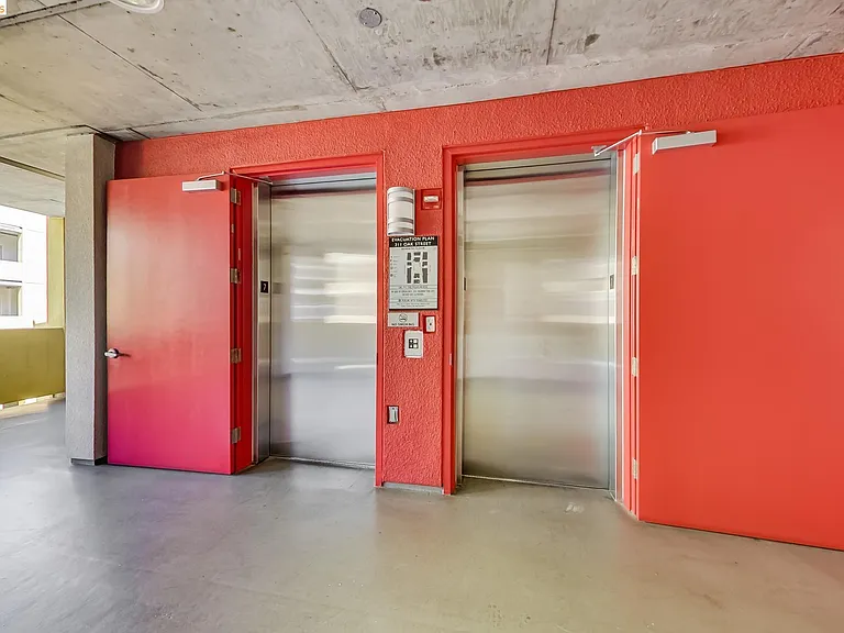 311 Oak St #804 — Photo 13