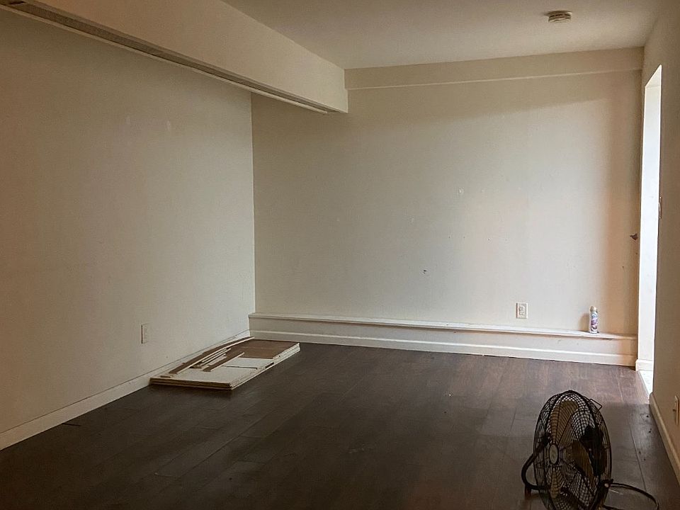 2nd image of 194 Tompkins Ave #1