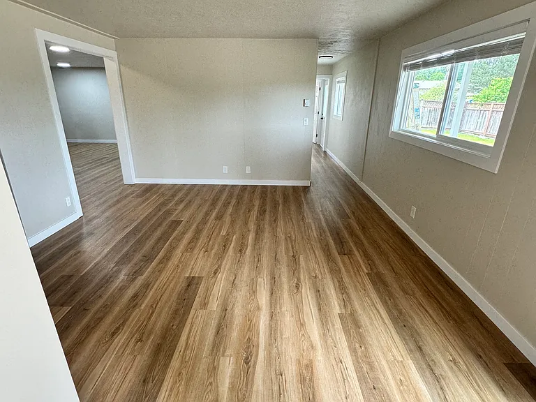 192 Beacon Hill Dr #B — Photo 23