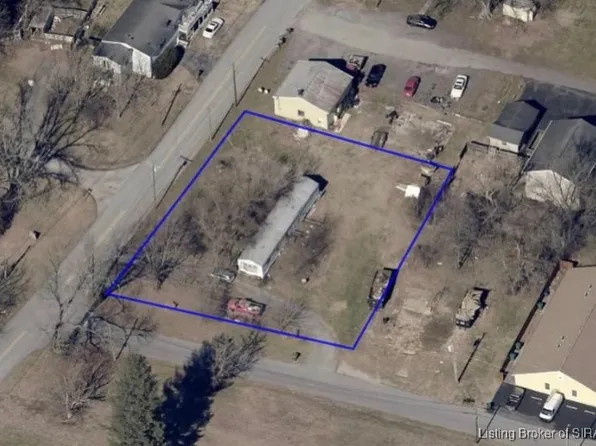 320 S 4th Street, Jeffersonville, IN 47130