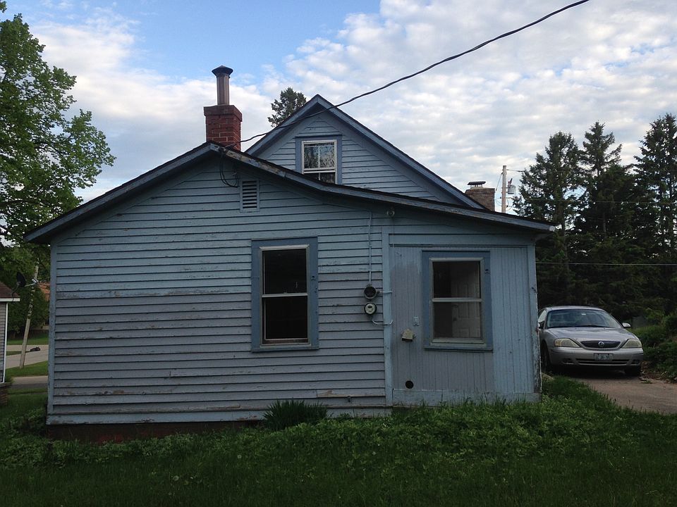 1st image of 620 E Stanton St