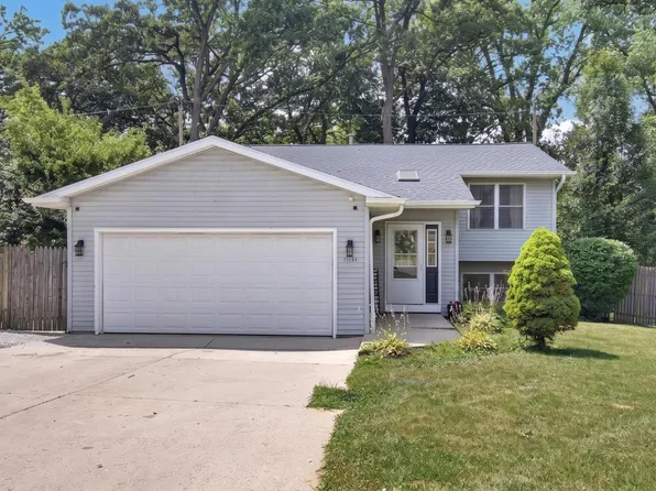 11124 268th AVENUE, Trevor, WI 53179