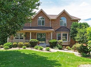 310 Westbury Dr, Coraopolis, PA