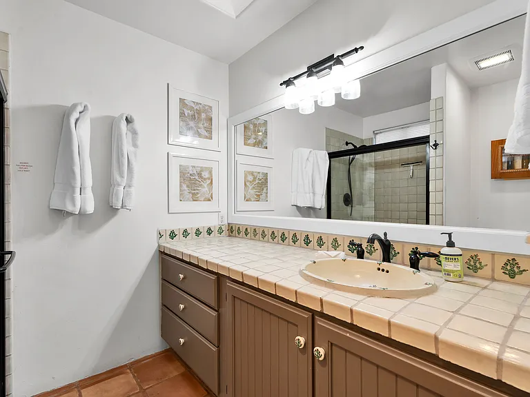 52420 Avenida Juarez — Photo 19