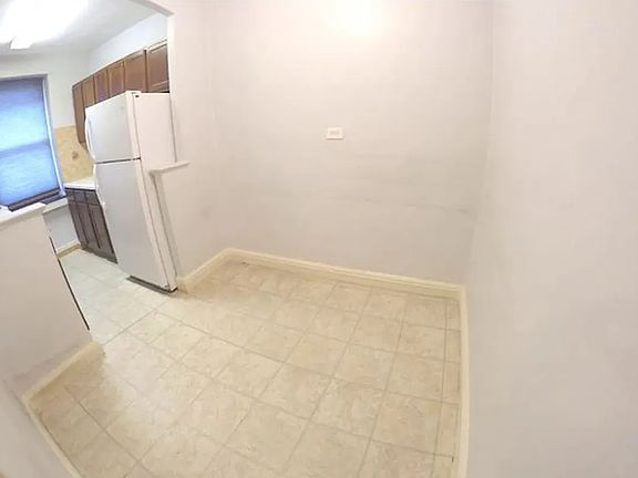 4th image of 2119 78th St #2