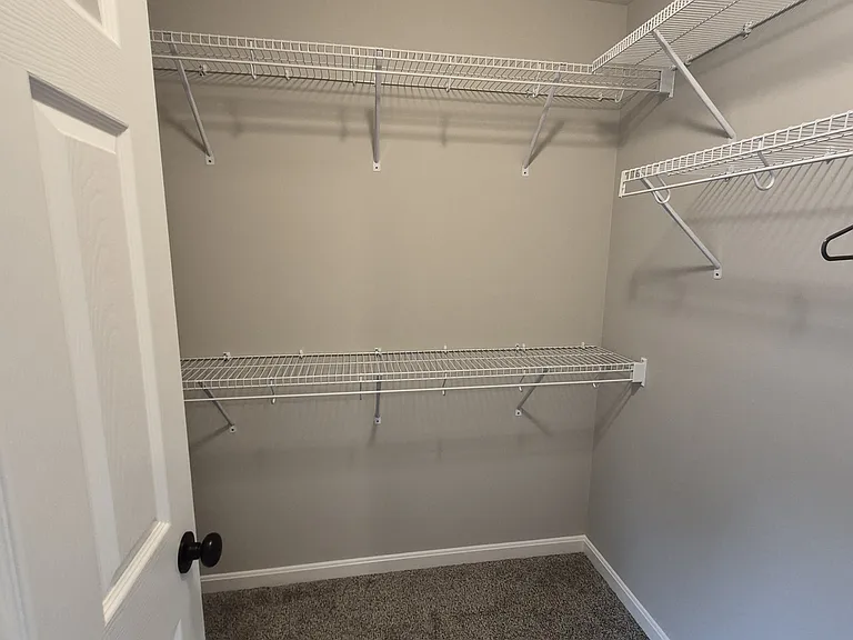 6179 Ballyshannon Dr — Photo 28