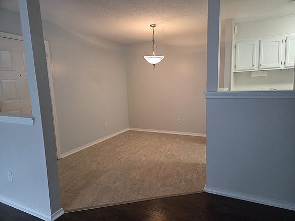 3rd image of 2201 Scenic Hwy APT K4