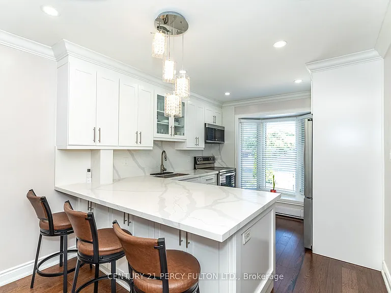 350 Camelot Ct #38 — Photo 12