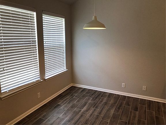 5th image of 205 Fistral Dr