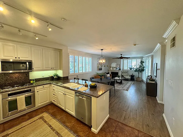 1400 E Ocean Blvd #2208 — Photo 7