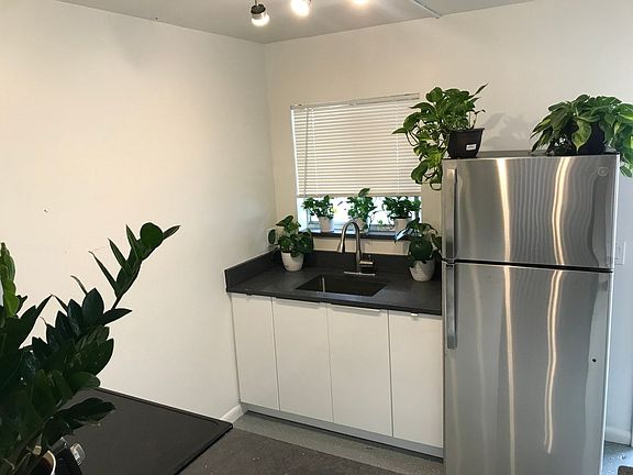2nd image of 1100 S Lake Dr Unit 10