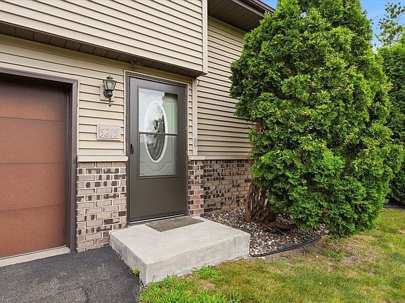4th image of 5215 84th Ct N