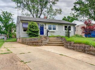 830 N Woodlawn Ave, Saint Louis, MO