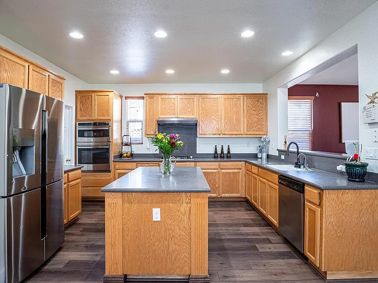 820 Ben Ingram Ln — Photo 19