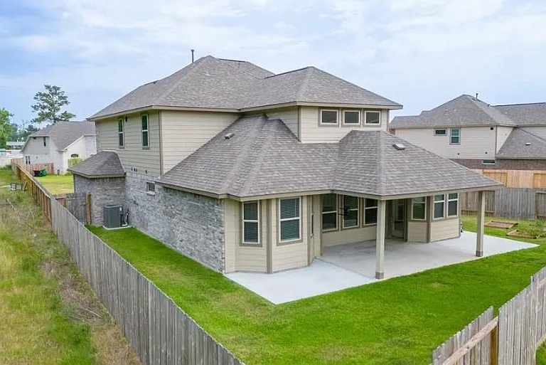 21449 Kings Guild Ln — Photo 3