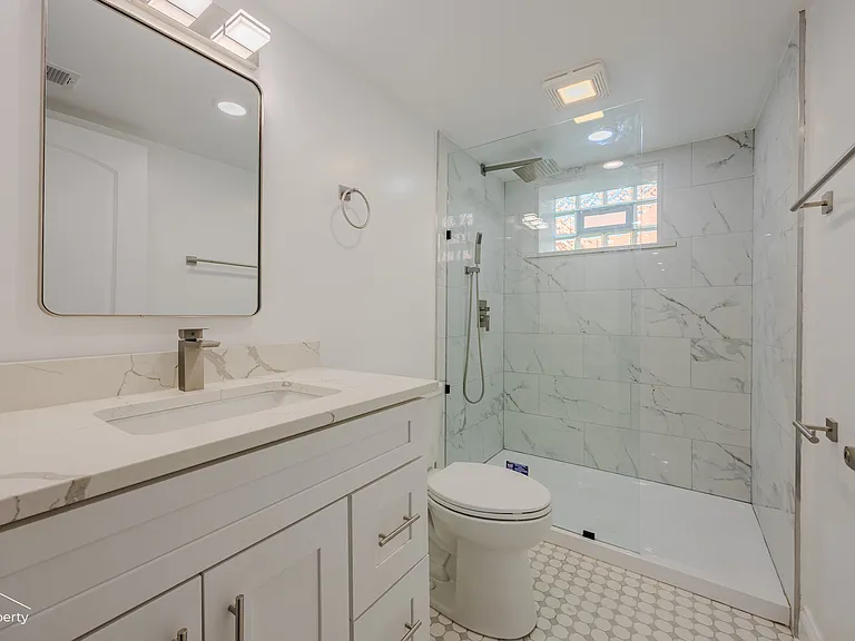 712 Parkwood Ave — Photo 10