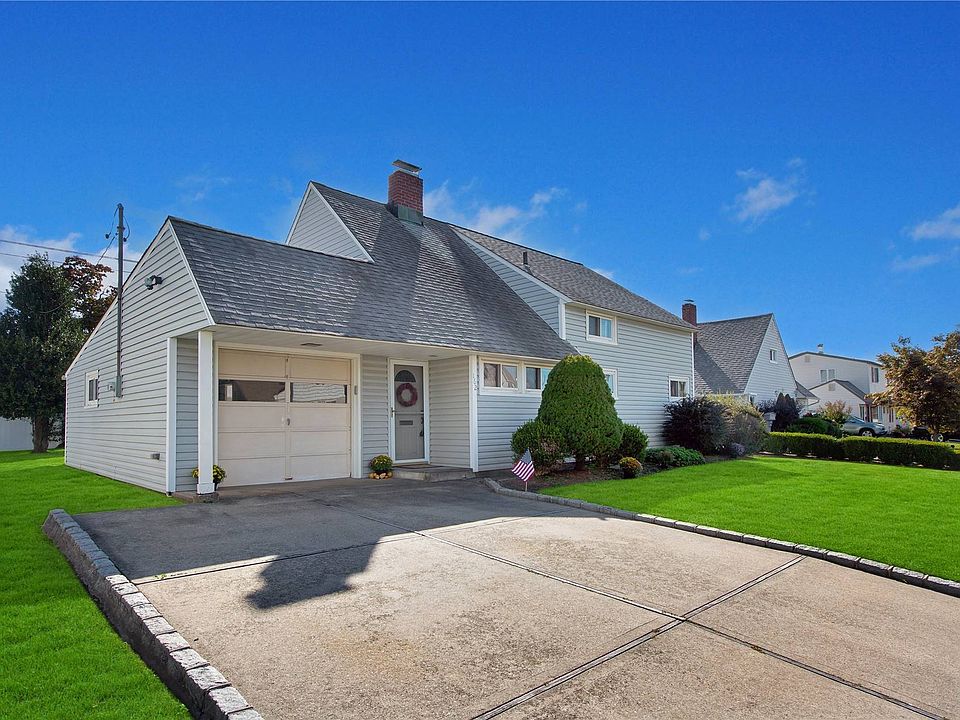 162 Spindle Rd, Hicksville, NY 11801 MLS 3433919 Zillow