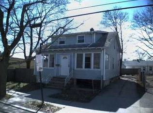10 Spicer St, Providence, RI 02905
