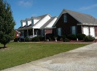 1454 Lindsay Ln N, Athens, AL 35613