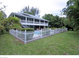 236 Palm Lake Dr, Sanibel, FL 33957