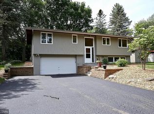 13001 Melody Ln, Minnetonka, MN 55305