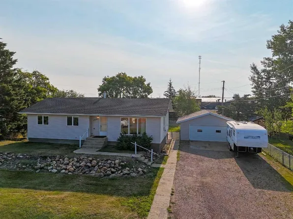 10105 E 102nd St, Mackenzie County, AB T0H 2H0