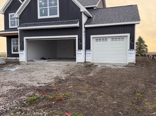 502 Denton Dr, Savoy, IL 61874